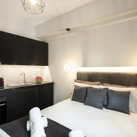 Lilian & Vivian Suites By Corfuescapes * Corfu (city)