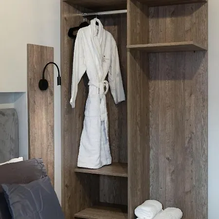 Lilian & Vivian Suites By Corfuescapes Apartment